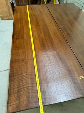 Mesa antigua restaurada madera y metal