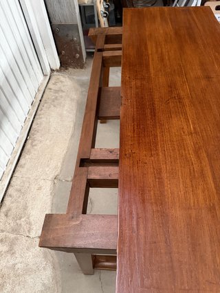 Mesa antigua restaurada madera y metal