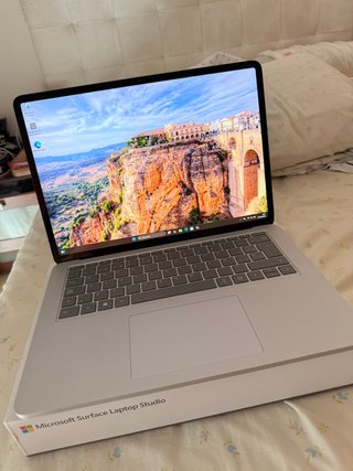 Microsoft Surface Laptop Studio Gris