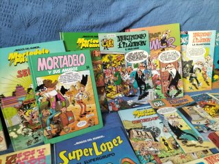 Lote 22 tebeos Mortadelo y Filemón superlópez...