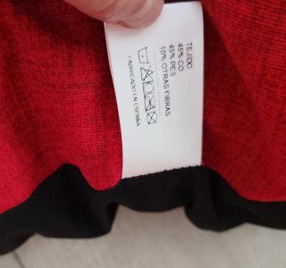Cama para perro grande roja y negra