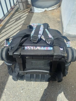 Mochila Totto con ruedas y estampado