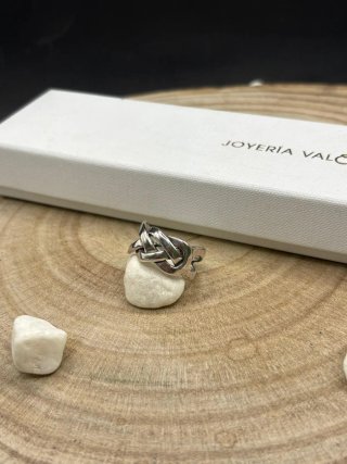 Anillo entrelazado plata