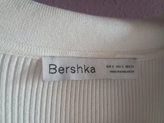 Camiseta Bershka manga larga blanca
