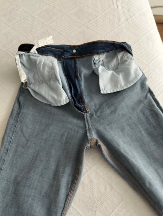 Pantalón vaquero azul oscuro
