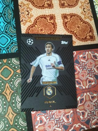 Raúl González Black Edge Edition Match Attax