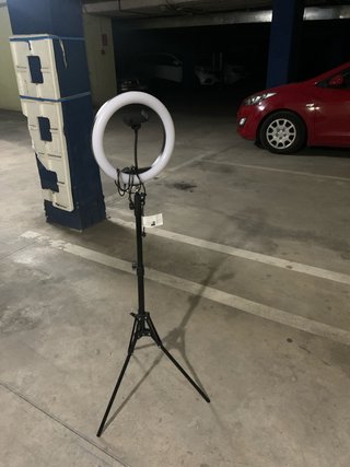 Aro de luz LED con trípode