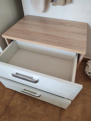 2 Mesitas de noche madera y blanco