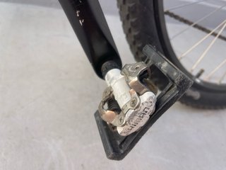 Bicicleta KTM Bianca e Gialla