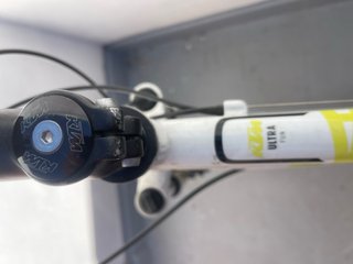 Bicicleta KTM Bianca e Gialla