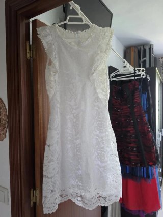 Vestido Morado Corto Encaje