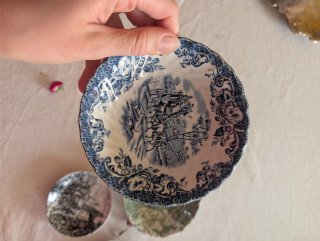 Platos de cuadros historias