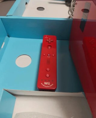 Nintendo Wii 25 Aniversario Roja + Wii Sports