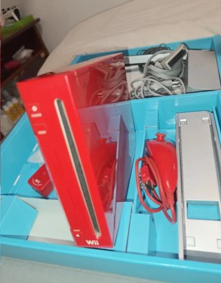 Nintendo Wii 25 Aniversario Roja + Wii Sports