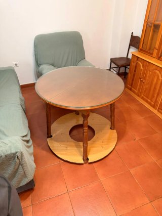 4 Sillas Clásicas Marrones