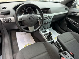 OPEL ASTRA GTC 1.7 CDTI 110 CV UNICO DUEÑO