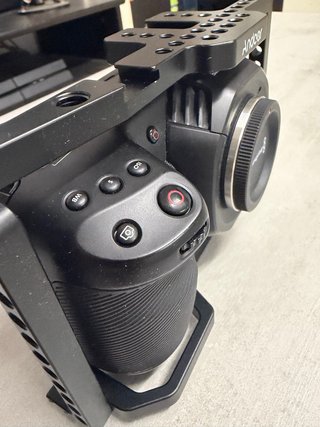 Cámara Blackmagic Pocket Cinema 4K Kit