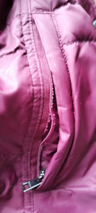 Chaqueta plumífero Tommy Hilfiger color berenjena