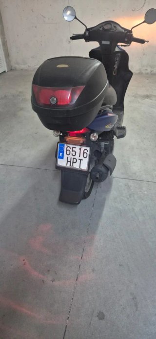 Kymco Agility 125cc Scooter - 3.800 km
