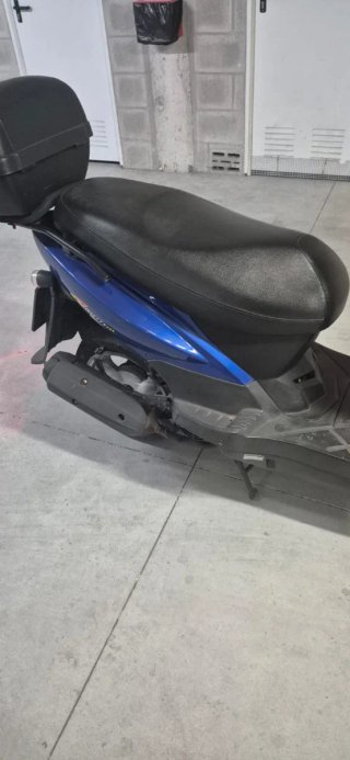 Kymco Agility 125cc Scooter - 3.800 km