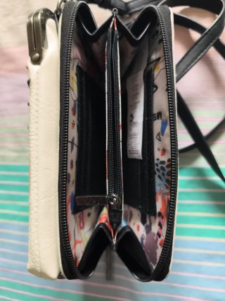Bolso de mano con mensaje