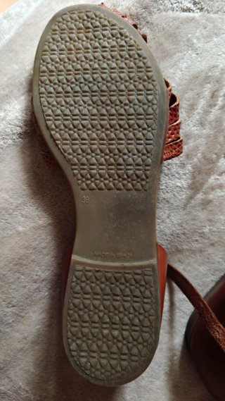 Sandalias Porronet de cuero marrón