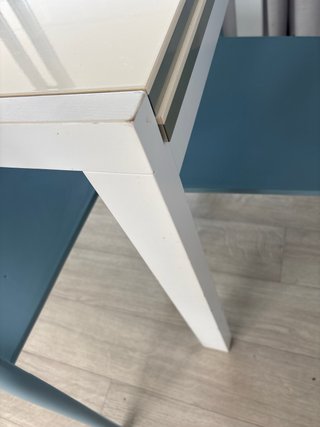Mesa y 4 Sillas Comedor