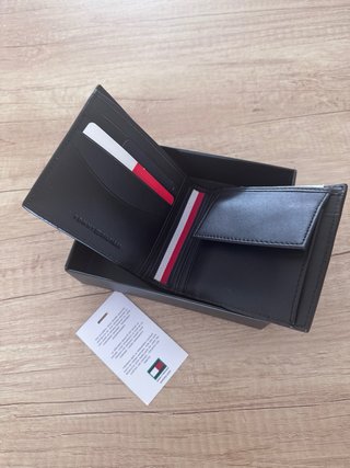 Cartera Tommy Hilfiger Piel Negra
