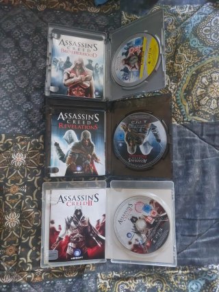 Lote 3 juegos Assassin's Creed PS3