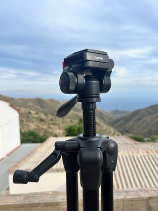Canon EOS R6 + 2 Lentes RF + Tripode