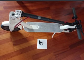 Patinete Eléctrico Xiaomi Mi Electric Scooter 365
