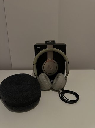 Beats Solo Pro Auriculares Inalámbricos Gris/Oro