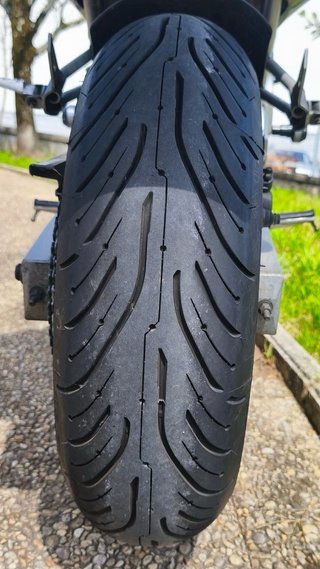 Yamaha FZS600