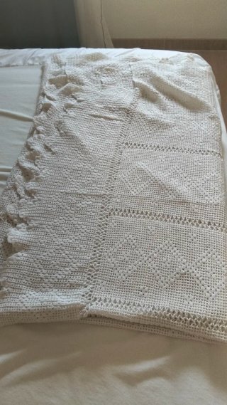 Colcha ganchillo algodón. Cama de 1'05