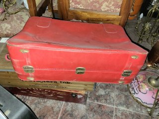 Maleta piel vintage roja - Decoración
