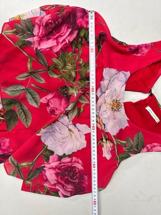 Vestido sin mangas estampado floral