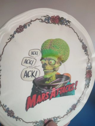 Plato decorativo Mars Attacks