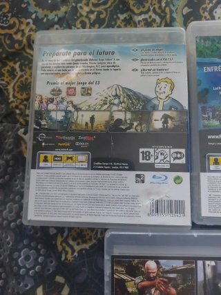 Lote 3 juegos PS3: Fallout 3, Far Cry 3, Max Payne