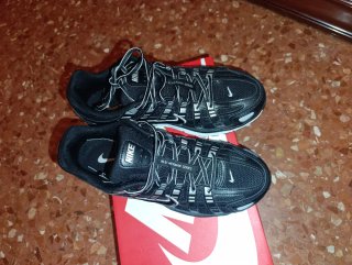 Zapatillas Nike CD6404-026 Talla 42 Nuevas