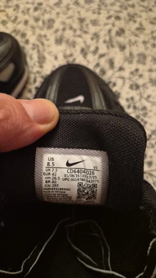 Zapatillas Nike CD6404-026 Talla 42 Nuevas