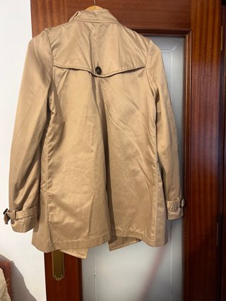 Gabardina beige mujer