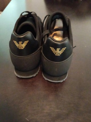 Deportivas Emporio Armani Negras y Doradas