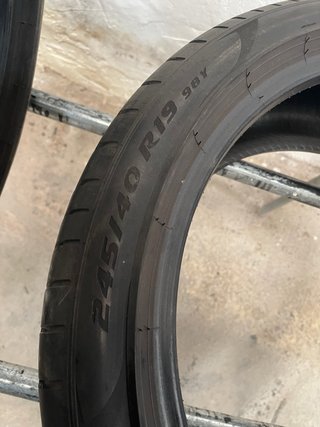 2x 245/40 R19 98Y Pirelli Pzero PZ4