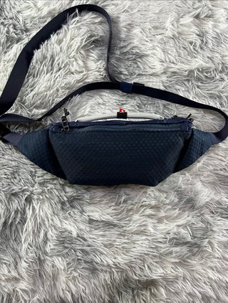 On Running 2L waist pack