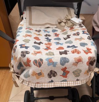 Copripaseggi o passeggini con etichette