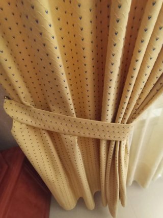 2 Cortinas Beige/Amarillas