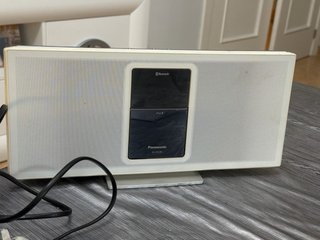 Equipo de música Panasonic SC-HC05