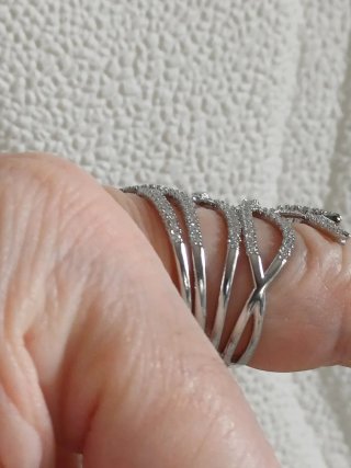 Anello bijotteria zirconi