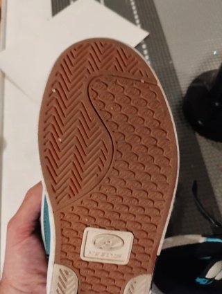 Zapatillas con ruedas Heelys talla 36.5