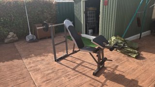 60 sin pesas y 100 con 4 pesas de 5 kilos ybarra